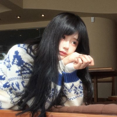 像两滴水